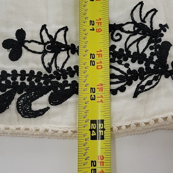 Misa Stella Embroidery Bohemian Top - Picture 13 of 13